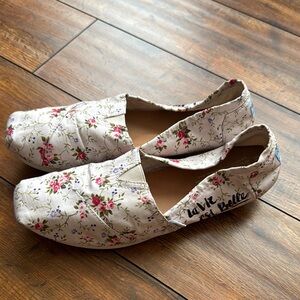 Tom’s Floral Canvas Slip-On Shoes